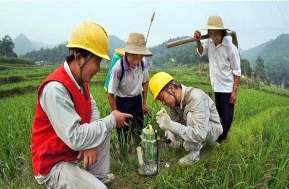 国网湘潭供电公司：进村入户解民忧 精准扶贫暖人心　　