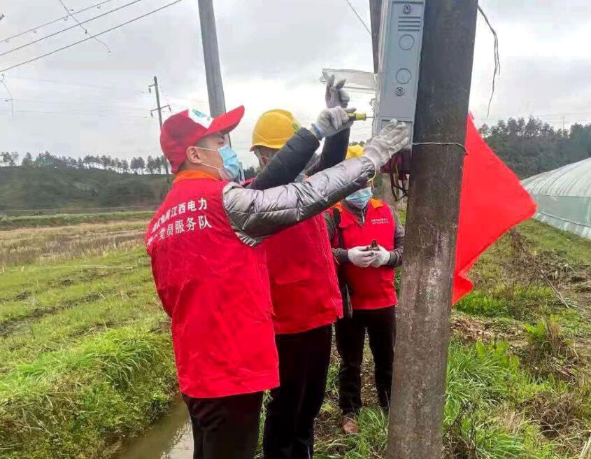 国网江西黎川县供电公司：学习雷锋好榜样 供电基地保电忙