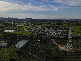 这项工程投产送电，将提高湖北省西电东送通道送电能力