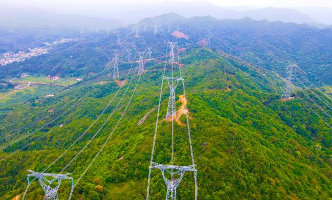 粤港澳大湾区500千伏外环东段(河源段)500千伏承吉甲、乙线投产