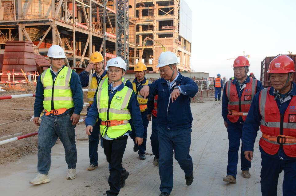 中国能建建筑集团到正宁百万项目部开展秋检及体系内审