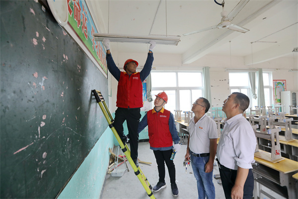 国网长垣市供电公司护航开学季 “电”亮新学期