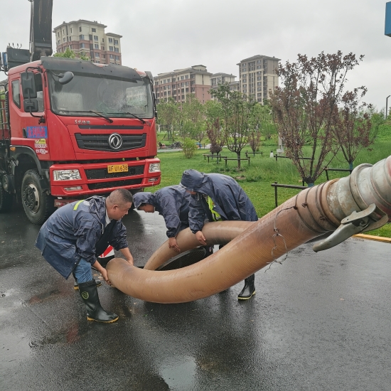 闻“汛”而动，彰显央企担当——水电三局雄安项目全力奋战防汛抢险第一线